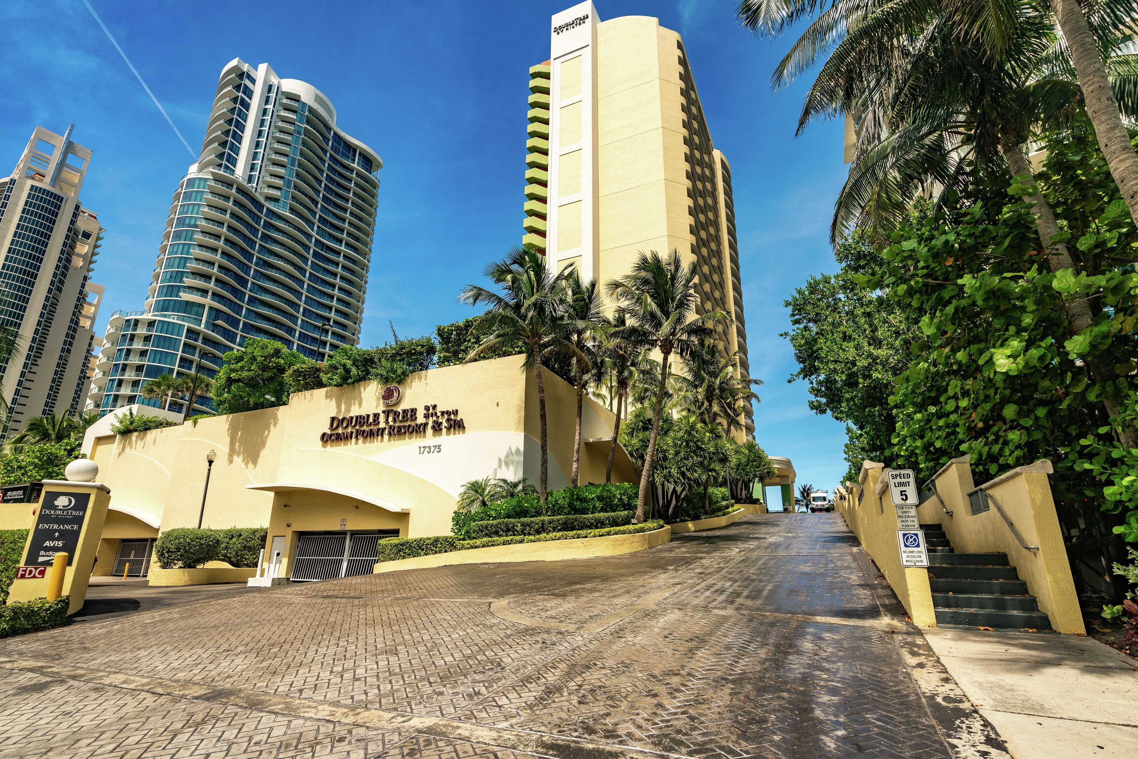 Doubletree By Hilton Ocean Point Resort - North Miami Beach Sunny Isles Beach Eksteriør bilde