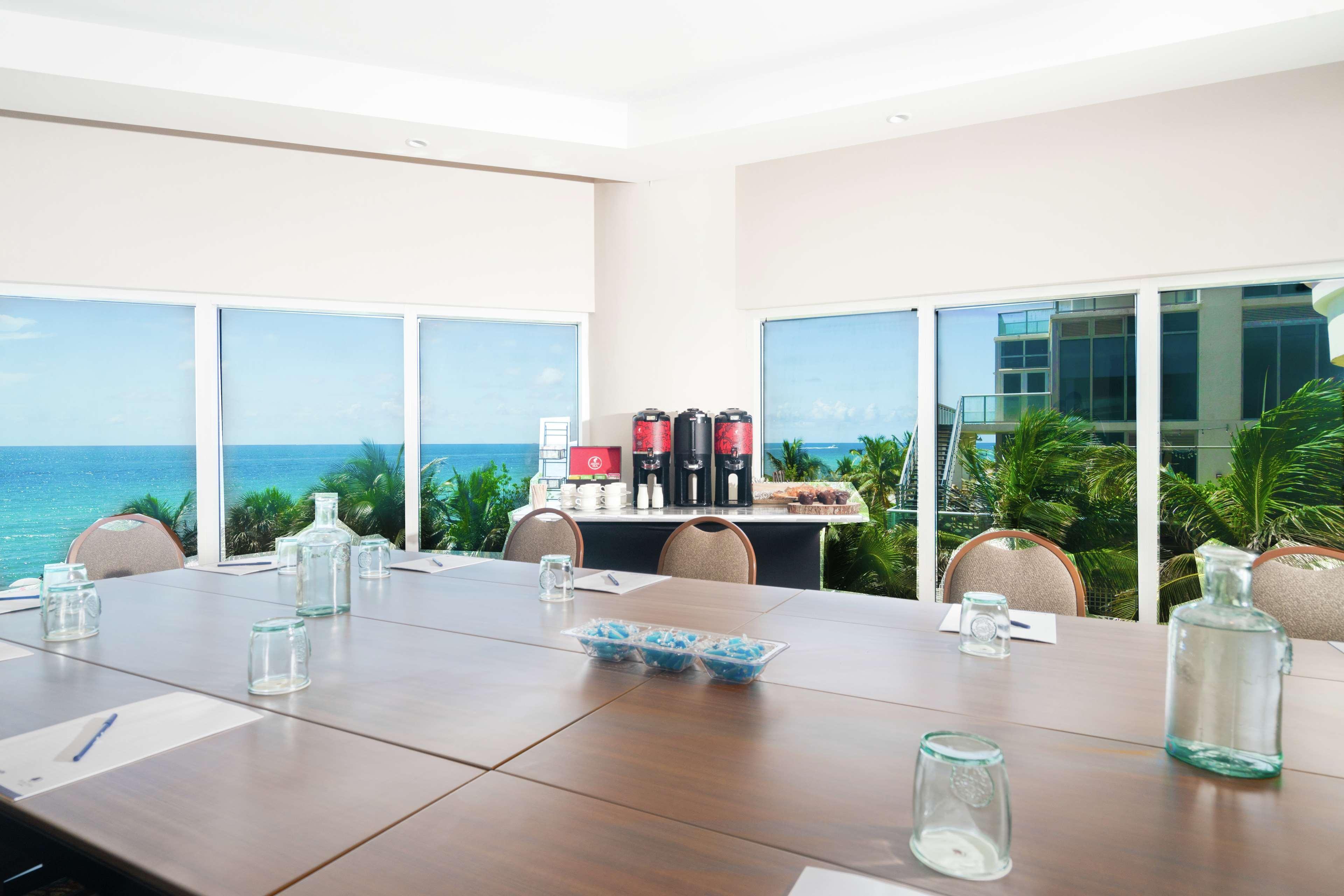 Doubletree By Hilton Ocean Point Resort - North Miami Beach Sunny Isles Beach Eksteriør bilde