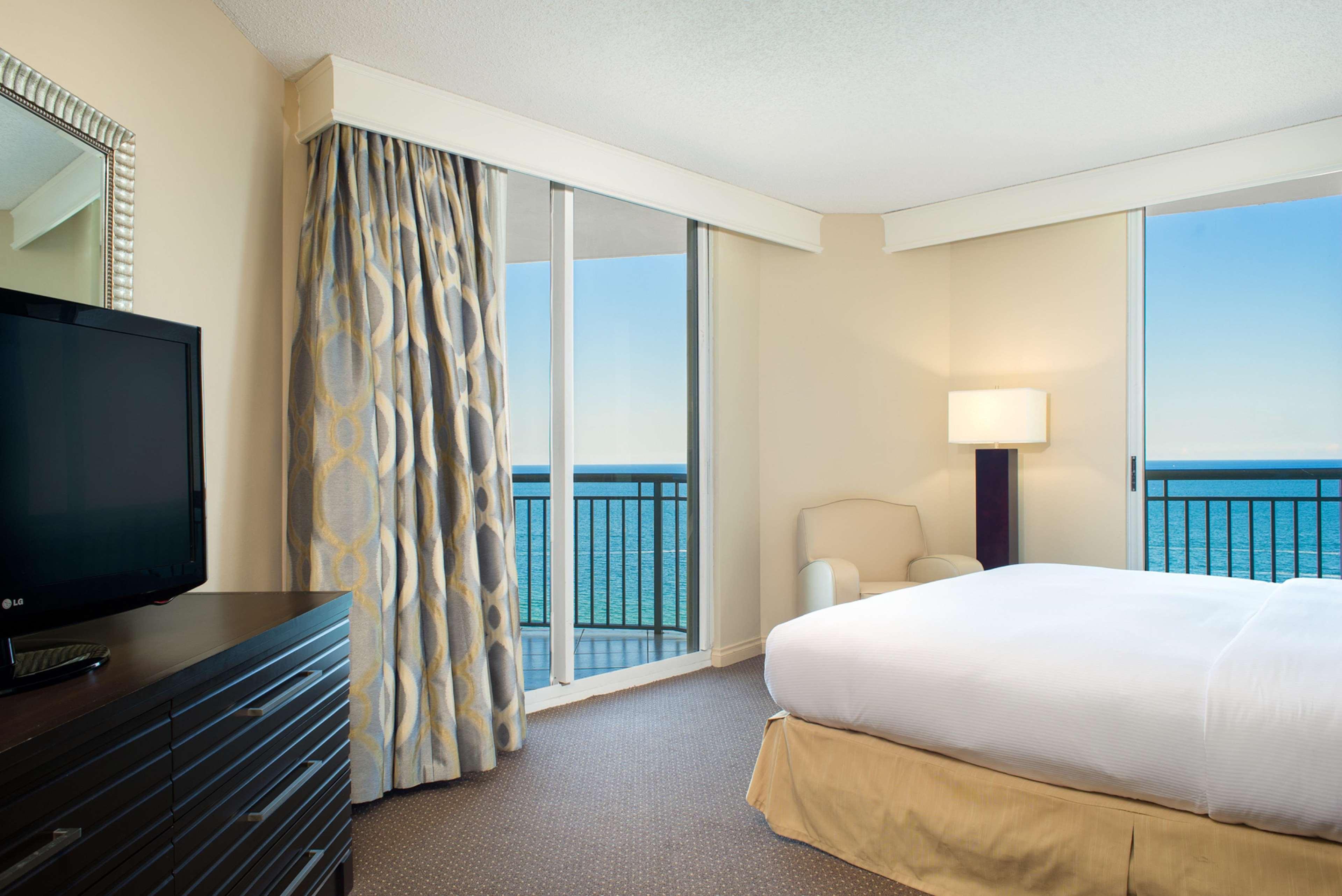 Doubletree By Hilton Ocean Point Resort - North Miami Beach Sunny Isles Beach Eksteriør bilde