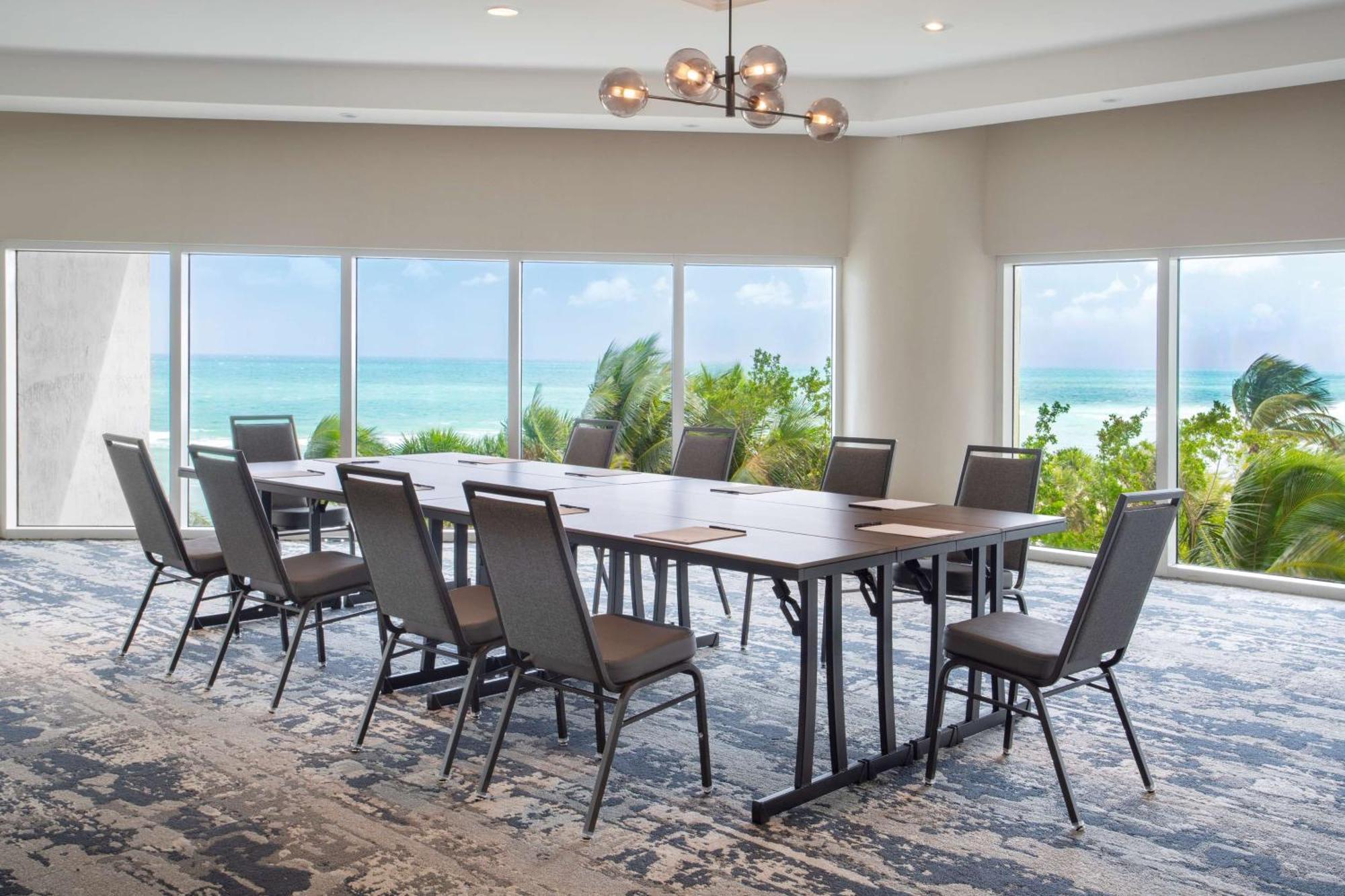 Doubletree By Hilton Ocean Point Resort - North Miami Beach Sunny Isles Beach Eksteriør bilde